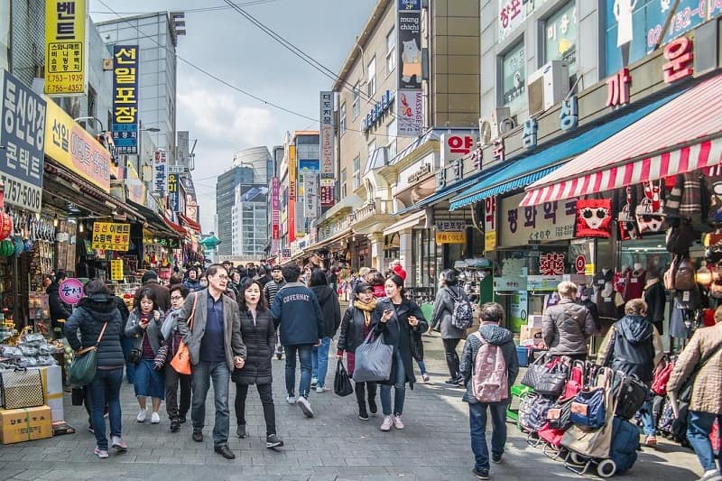 Tempat Belanja Murah Seoul yang Wajib Dikunjungi