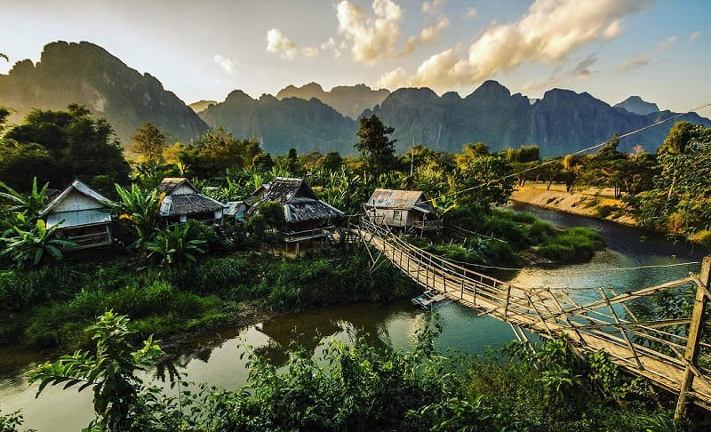 Rekomendasi Tempat Wisata di Laos Paling Populer